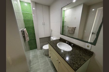 Apartamento para alugar com 72m², 2 quartos e 1 vagaBanheiro