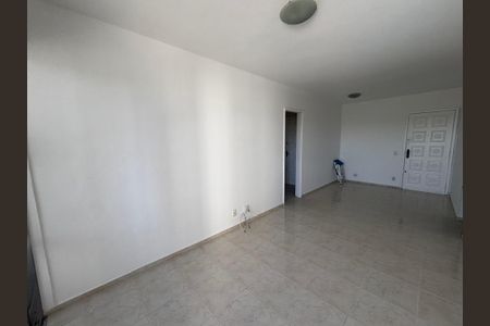 Sala de apartamento para alugar com 2 quartos, 72m² em Barra da Tijuca, Rio de Janeiro