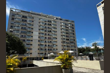 Apartamento para alugar com 72m², 2 quartos e 1 vagaFachada