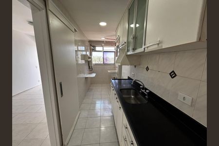 Apartamento para alugar com 72m², 2 quartos e 1 vagaCozinha