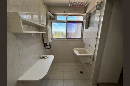 Apartamento para alugar com 72m², 2 quartos e 1 vagaÁrea de Serviço