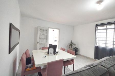 Casa à venda com 246m², 3 quartos e 1 vagaSala