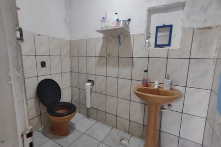 Casa à venda com 246m², 3 quartos e 1 vagaBanheiro 1