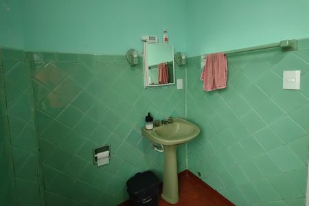 Casa à venda com 246m², 3 quartos e 1 vagaBanheiro 2