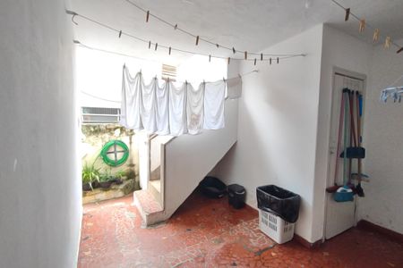 Casa à venda com 246m², 3 quartos e 1 vagaÁrea de Serviço