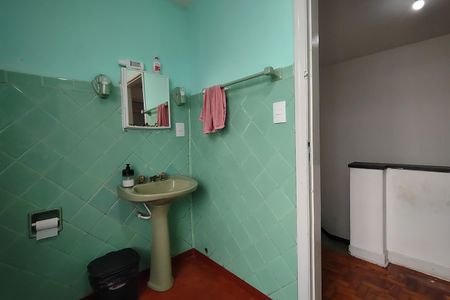 Casa à venda com 246m², 3 quartos e 1 vagaBanheiro 2