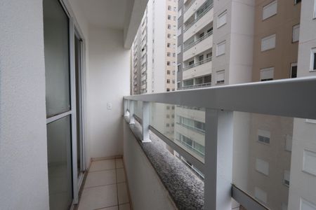 Apartamento para alugar com 45m², 2 quartos e 1 vagaVaranda