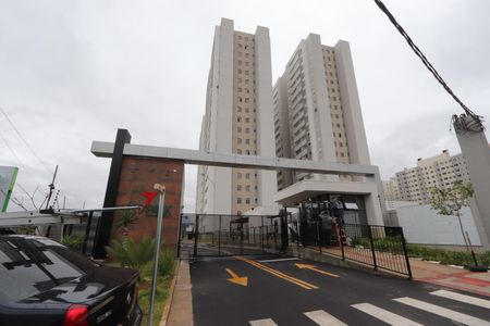 Apartamento para alugar com 45m², 2 quartos e 1 vagaFachada