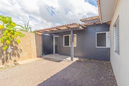 Casa à venda com 98m², 2 quartos e 1 vaga Casa à venda com 98m², 2 quartos e 1 vagaVaranda