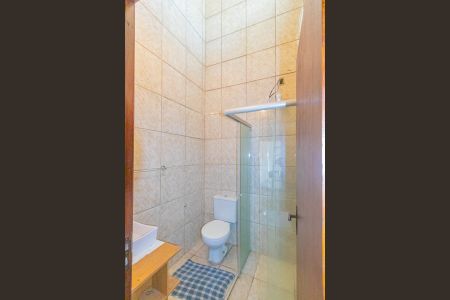 Casa à venda com 98m², 2 quartos e 1 vaga Casa à venda com 98m², 2 quartos e 1 vagaBanheiro