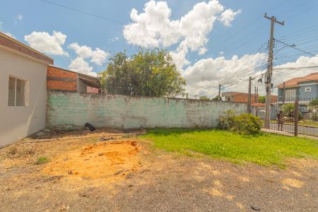 Casa à venda com 98m², 2 quartos e 1 vaga Casa à venda com 98m², 2 quartos e 1 vagaPátio