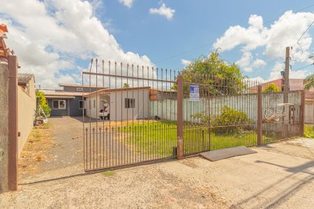 Casa à venda com 98m², 2 quartos e 1 vaga Casa à venda com 98m², 2 quartos e 1 vagaFachada