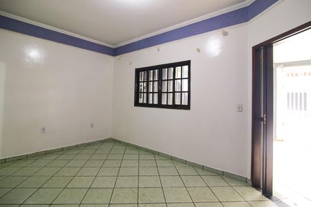 Casa para alugar com 135m², 2 quartos e 4 vagasSala