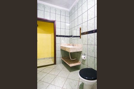 Casa para alugar com 135m², 2 quartos e 4 vagasBanheiro