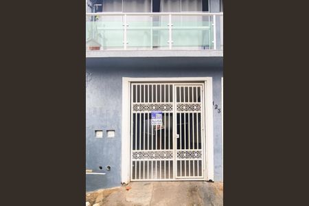 Casa para alugar com 135m², 2 quartos e 4 vagasFachada