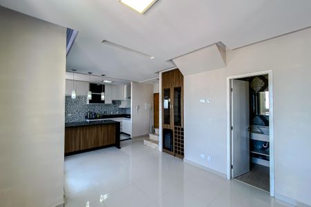 Apartamento para alugar com 126m², 2 quartos e 2 vagasSala