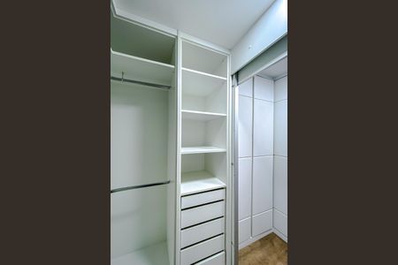 Apartamento para alugar com 126m², 2 quartos e 2 vagasQuarto 2 - Suíte