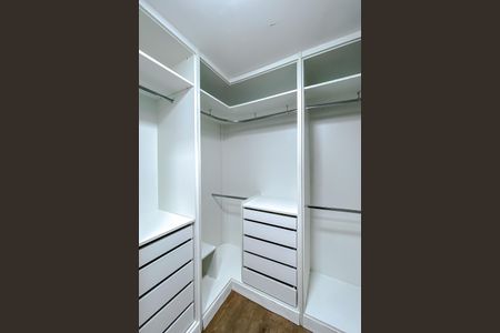 Apartamento para alugar com 126m², 2 quartos e 2 vagasQuarto 2 - Suíte