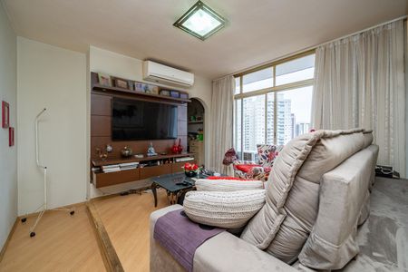 Sala de apartamento à venda com 2 quartos, 70m² em Vila Alexandria, São Paulo