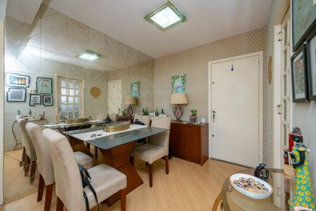 Sala de apartamento à venda com 2 quartos, 70m² em Vila Alexandria, São Paulo