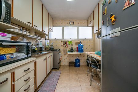 Apartamento para alugar com 70m², 2 quartos e 2 vagasCozinha