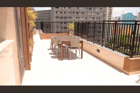 Studio à venda com 25m², 1 quarto e sem vagaTerraço e Ducha