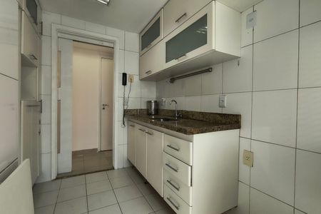 Apartamento para alugar com 73m², 3 quartos e 1 vagaCozinha - Armários