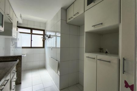 Apartamento para alugar com 73m², 3 quartos e 1 vagaCozinha - Armários