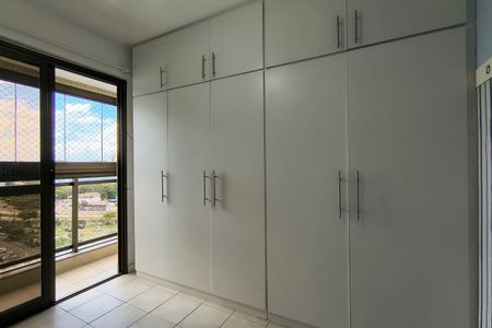 Apartamento para alugar com 73m², 3 quartos e 1 vagaQuarto 1 - Armários