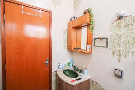 Casa à venda com 280m², 2 quartos e 1 vagaBanheiro