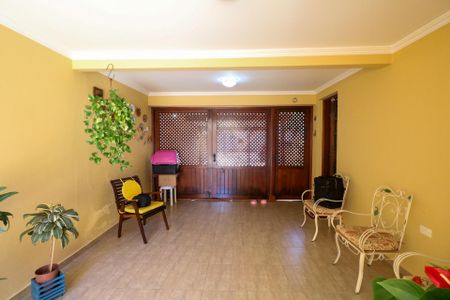 Casa à venda com 280m², 2 quartos e 1 vagaQuintal