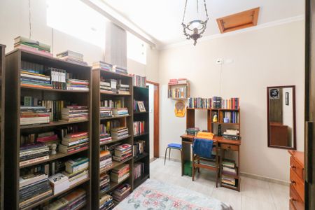 Casa à venda com 280m², 2 quartos e 1 vagaSuíte