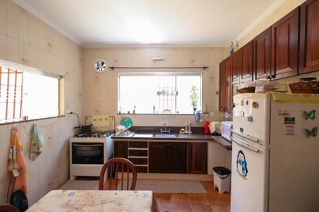 Casa à venda com 280m², 2 quartos e 1 vagaCozinha