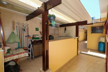 Casa à venda com 280m², 2 quartos e 1 vagaQuintal