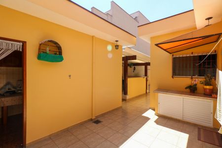 Casa à venda com 280m², 2 quartos e 1 vagaQuintal
