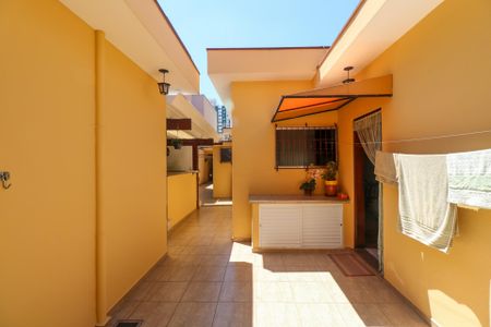 Casa à venda com 280m², 2 quartos e 1 vagaQuintal