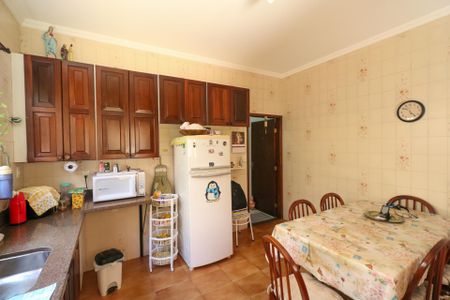 Casa à venda com 280m², 2 quartos e 1 vagaCozinha