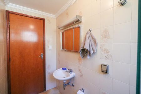 Casa à venda com 280m², 2 quartos e 1 vagaBanheiro da Suíte