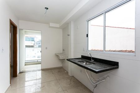 Cozinha de apartamento para alugar com 2 quartos, 39m² em Vila Carrão, São Paulo