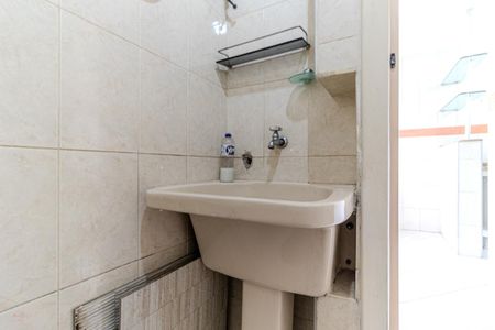 Apartamento para alugar com 95m², 2 quartos e 1 vagaBanheiro de Serviço