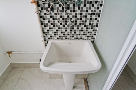 Apartamento à venda com 69m², 2 quartos e 1 vagaÁrea de Serviço