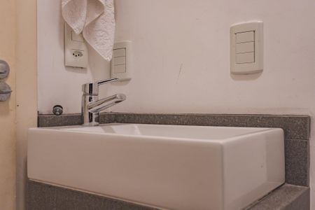 Apartamento para alugar com 75m², 2 quartos e 1 vagaBanheiro