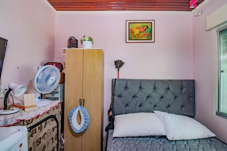 Quarto 1 de casa à venda com 2 quartos, 100m² em Costa E Silva, Porto Alegre