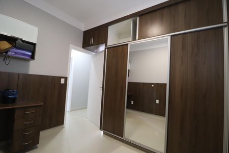 Casa para alugar com 320m², 5 quartos e 3 vagasQuarto 3 - Suíte