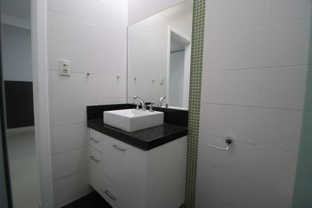 Casa para alugar com 320m², 5 quartos e 3 vagasBanheiro do Quarto 2