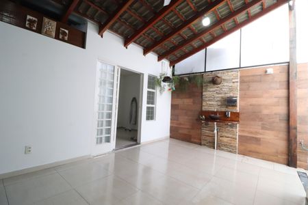 Casa para alugar com 320m², 5 quartos e 3 vagasVaranda