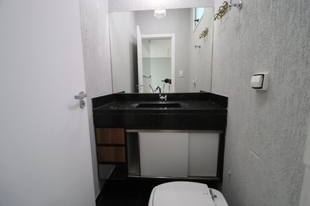 Casa para alugar com 320m², 5 quartos e 3 vagasLavabo