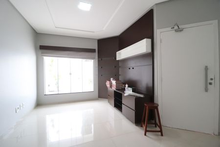 Sala de casa para alugar com 5 quartos, 320m² em Jardim Karaíba, Uberlândia