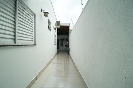 Casa para alugar com 320m², 5 quartos e 3 vagasCorredor