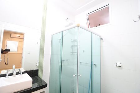 Casa para alugar com 320m², 5 quartos e 3 vagasBanheiro do Quarto 4